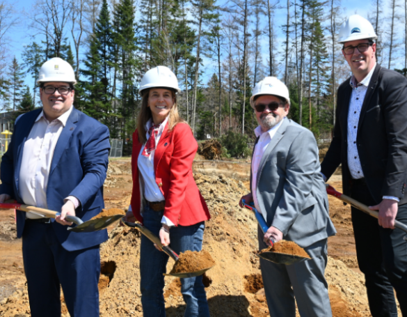 Logements sociaux pour ainés : Pelletée de terre